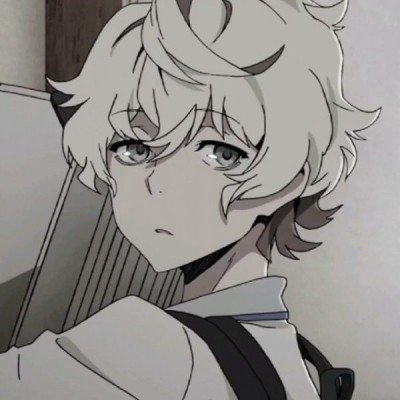 摄影师称摆拍女孩确为盲人